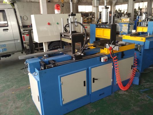 Automatische CNC-machine voor het snijden van aluminiumzaag voor het snijden van aluminiumprofielpijp en -staaf